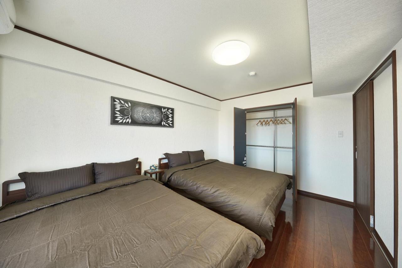 Freedomhillsフリーダムヒルズa棟 Apartment Tomigusuku Luaran gambar