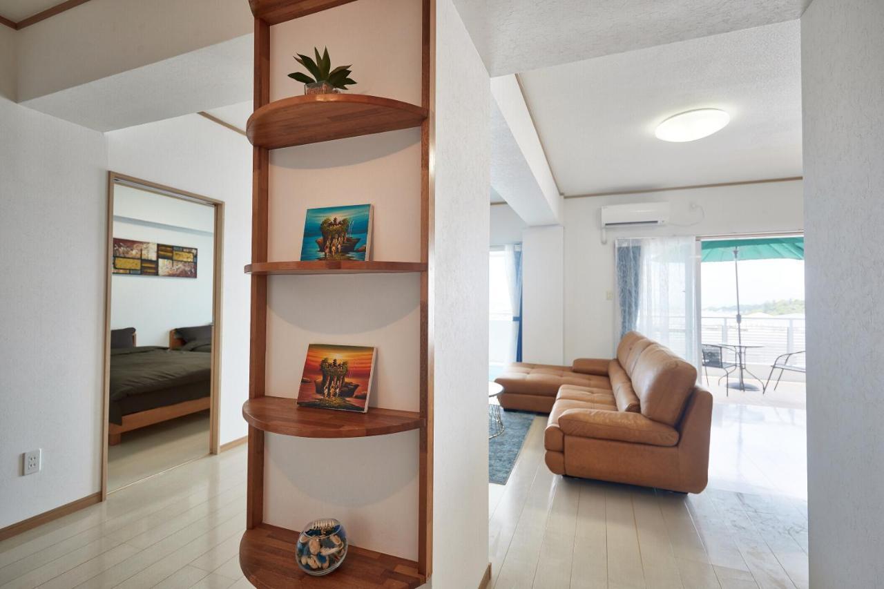 Freedomhillsフリーダムヒルズa棟 Apartment Tomigusuku Luaran gambar
